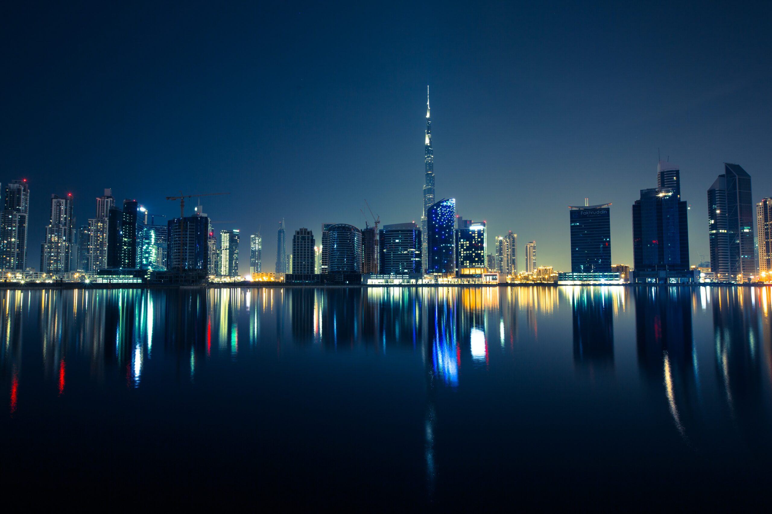 How to resell real estate and keep a visa in the UAE?