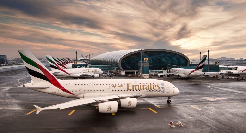 Рекордный поток пассажиров: DXB аэропорт готовится к самому загруженному дню за последние две недели