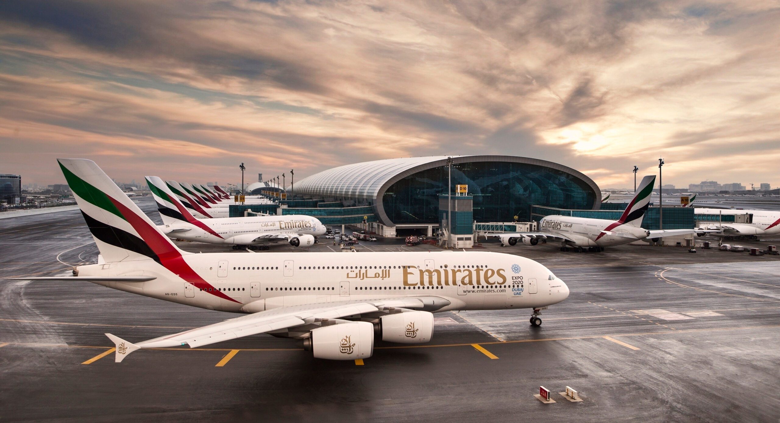 Рекордный поток пассажиров: DXB аэропорт готовится к самому загруженному дню за последние две недели
