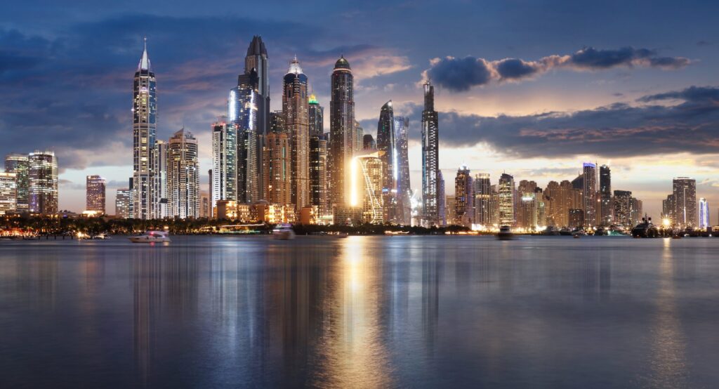 Cравнение типов недвижимости, которую можно купить в Dubai Marina и JVC за $1 млн